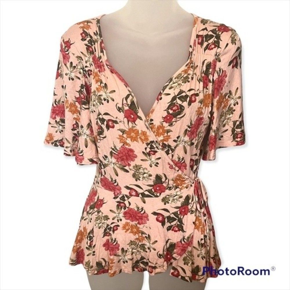 Good Luck Gem Women's Pink Floral Peplum Wrap Top Size Small